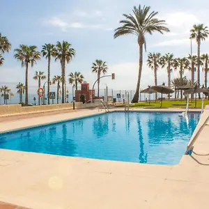 Aloha Playa With Ocean Views And Pools Apartamento Benalmádena